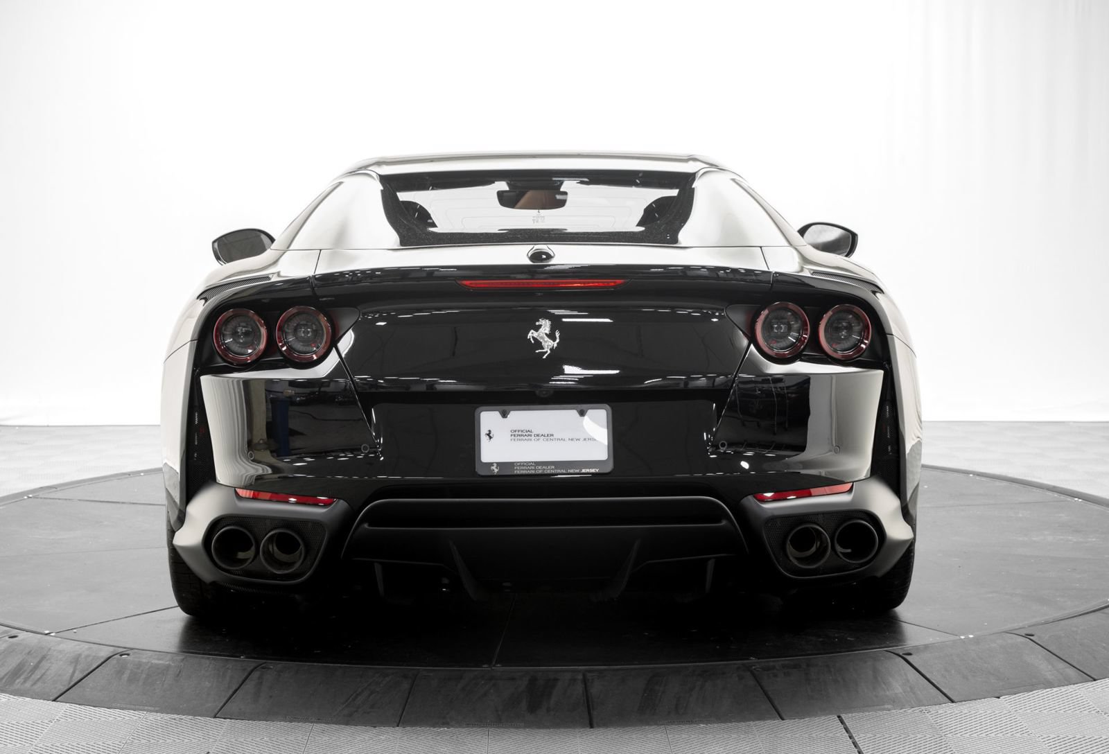 Used 2022 Ferrari 812 GTS RWD image 6