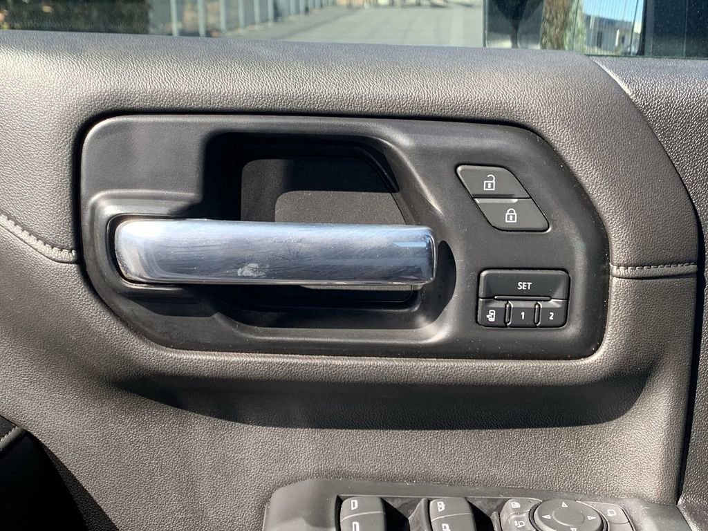 Certified 2022 Chevrolet Silverado 3500 High Country image 16