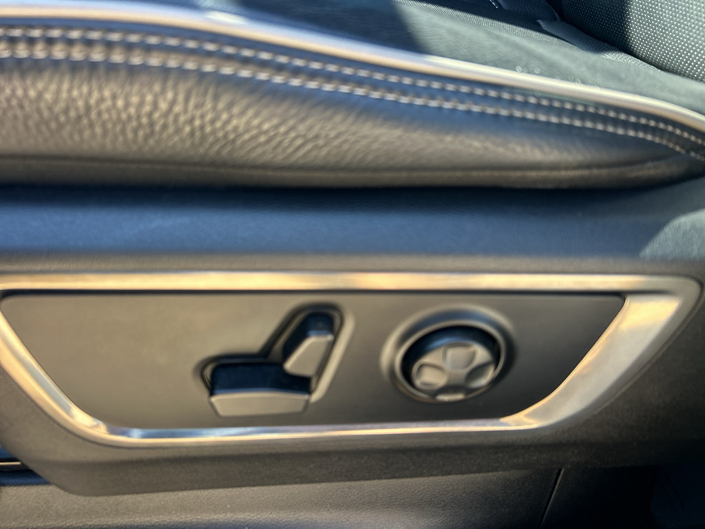 Used 2019 RAM 1500 Limited w/ Advanced Safety Group RWD image 13