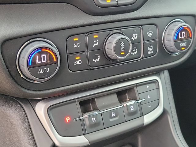 Used 2024 GMC Terrain SLT AWD/4WD image 19