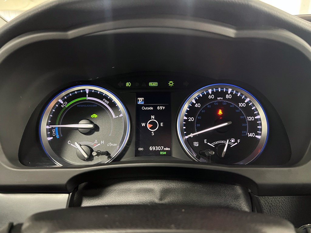 Certified 2017 Toyota Highlander XLE AWD/4WD image 37