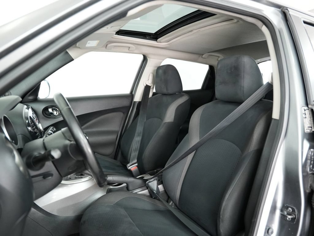 Used 2013 Nissan Juke SV AWD/4WD image 32