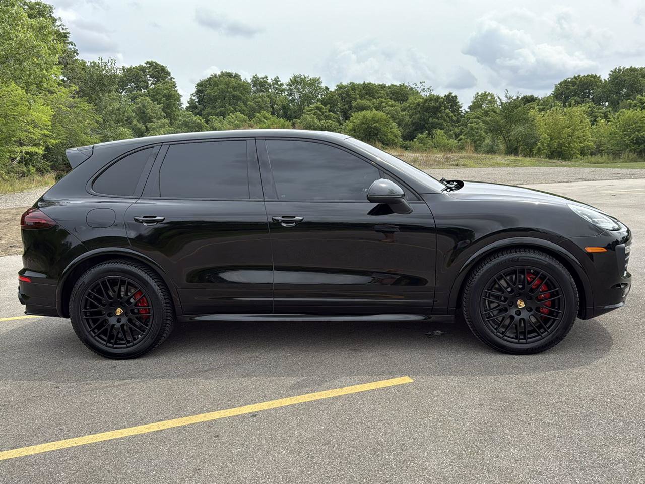 Used 2017 Porsche Cayenne GTS AWD/4WD image 4