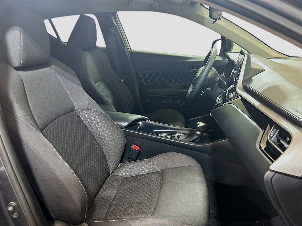 Used 2021 Toyota C-HR LE image 23