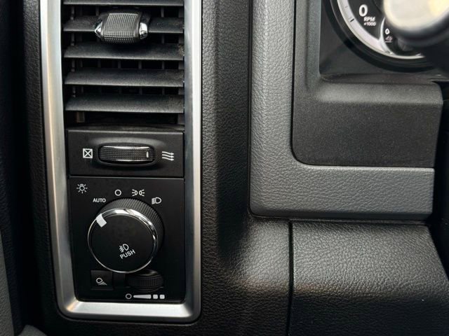 Certified 2015 RAM 3500 Big Horn image 39