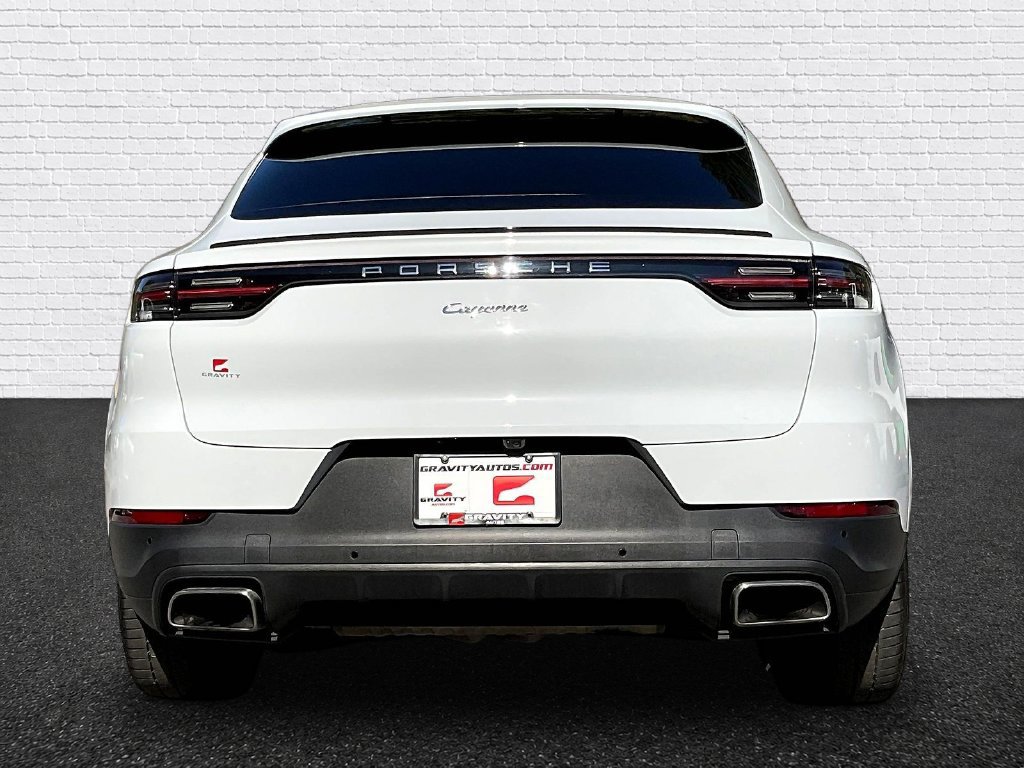 Used 2022 Porsche Cayenne Coupe w/ Premium Package AWD/4WD image 5