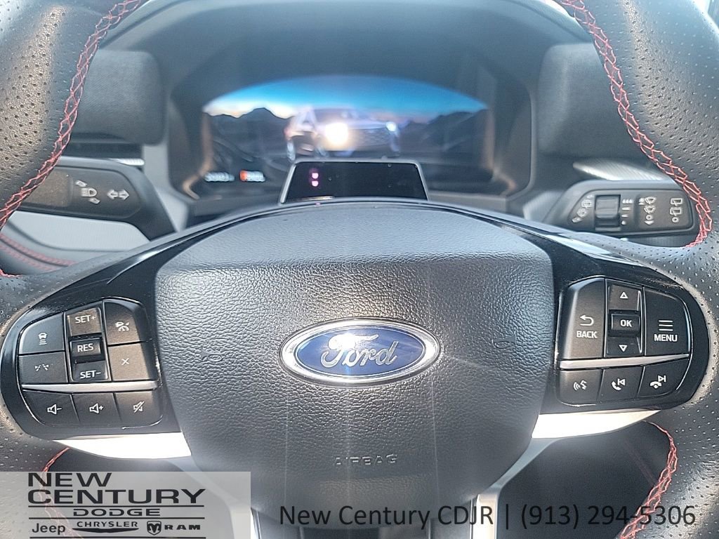 Used 2025 Ford Explorer ST-Line AWD/4WD image 11