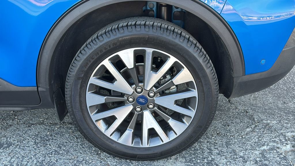 Certified 2020 Ford Escape Titanium image 8