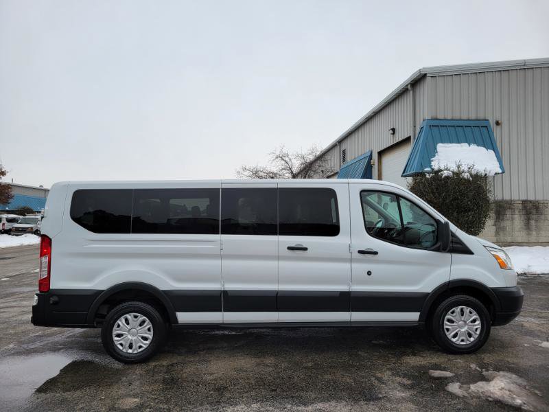 Used 2016 Ford Transit 350 XLT image 2