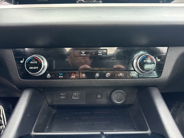 Used 2023 Mitsubishi Outlander SEL Black Edition image 16