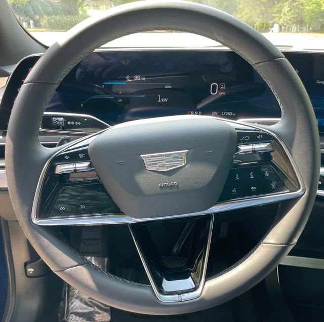 Used 2024 Cadillac Lyriq Tech image 21