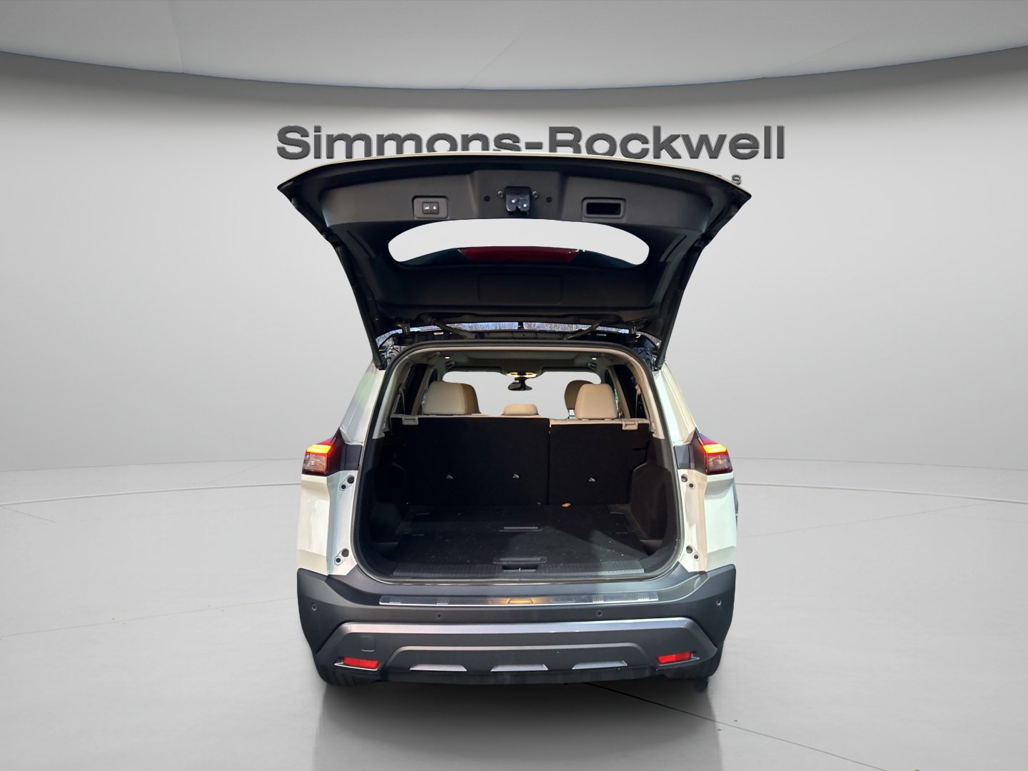 Used 2023 Nissan Rogue SL w/ SL Premium Package image 15