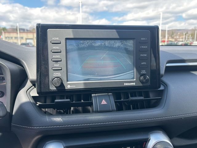 Used 2021 Toyota RAV4 LE image 20