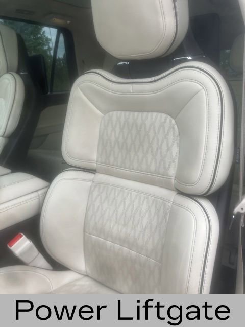 Used 2019 Lincoln Navigator L Black Label w/ Cargo Package AWD/4WD image 9