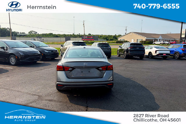 Used 2024 Nissan Altima 2.5 SV FWD image 22