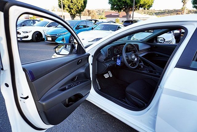 New 2026 Hyundai Elantra Sport FWD image 40