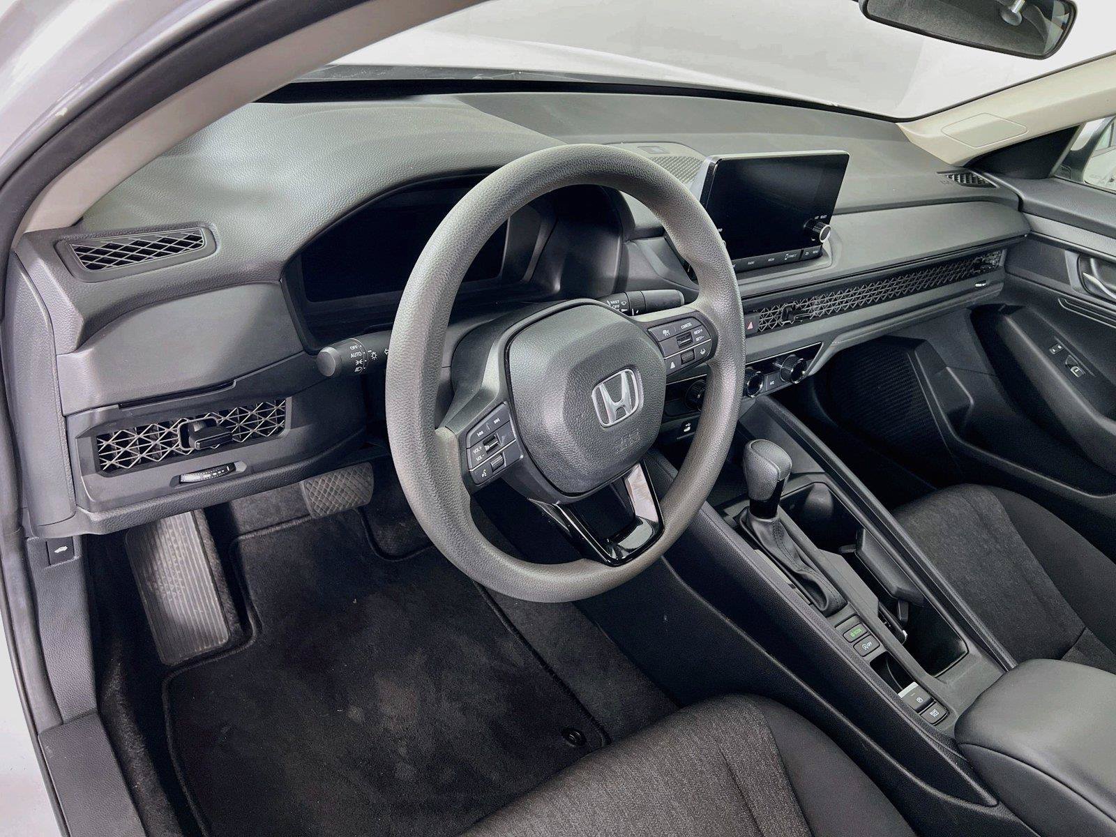 Used 2023 Honda Accord LX image 10