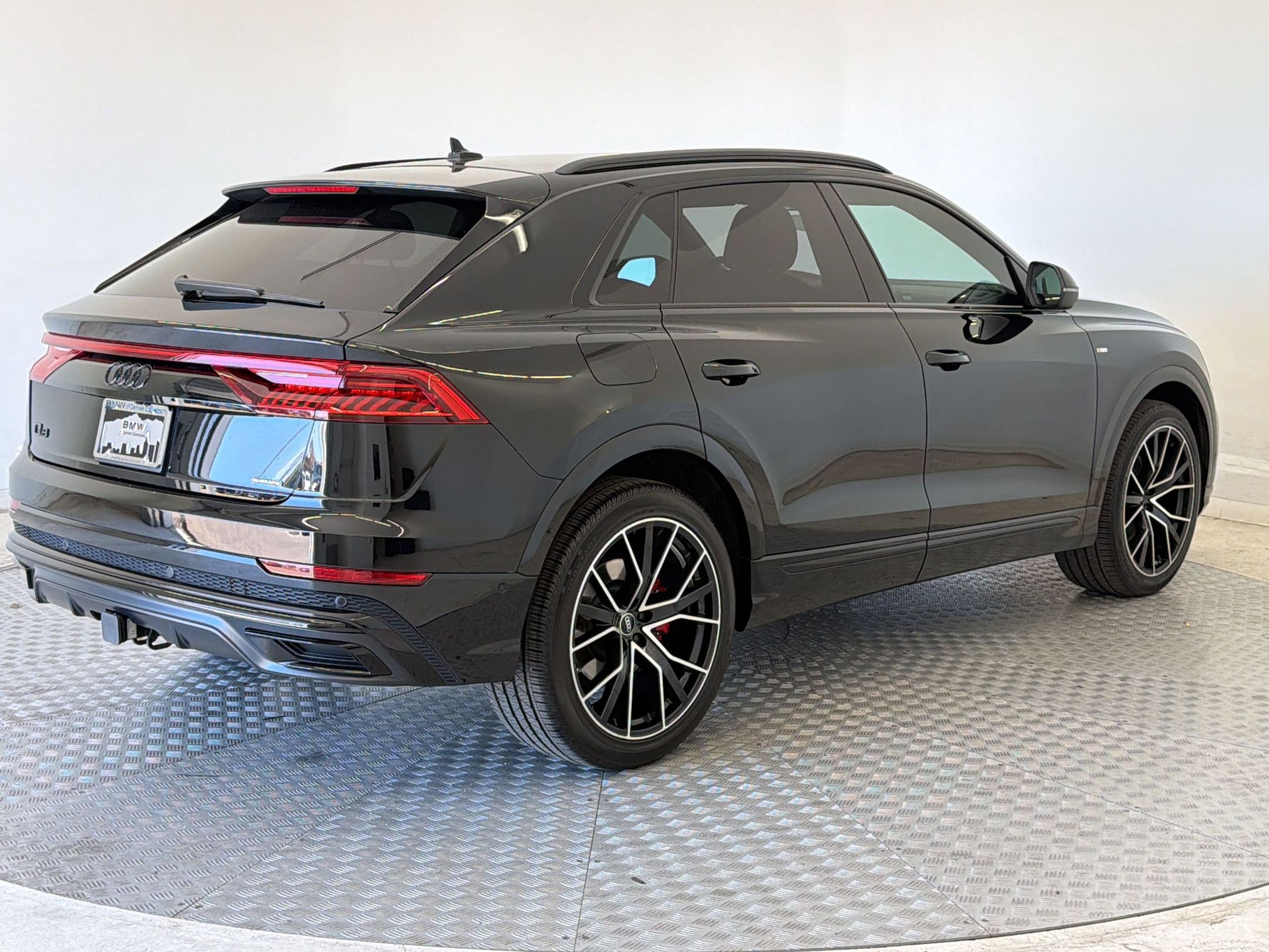 Used 2023 Audi Q8 Prestige w/ Prestige Package AWD/4WD image 9
