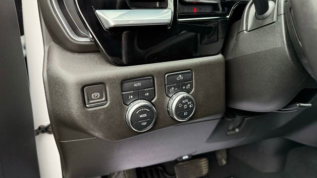 Used 2022 GMC Sierra 1500 Elevation image 24