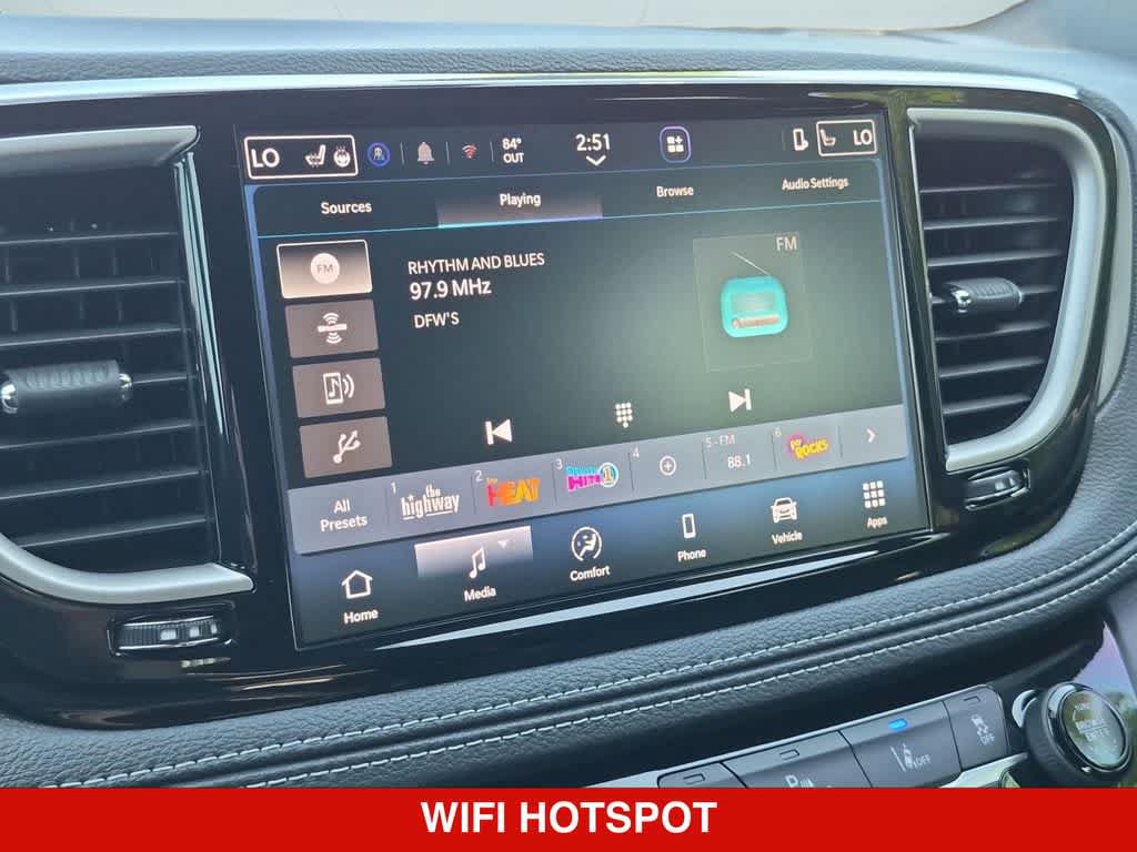 New 2027 Chrysler Pacifica Select FWD image 26