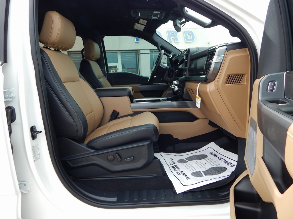 New 2025 Ford F350 Lariat w/ Lariat Ultimate Package image 16