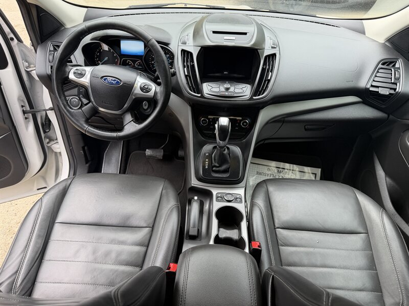 Used 2016 Ford Escape SE w/ SE Leather Comfort Package AWD/4WD image 18