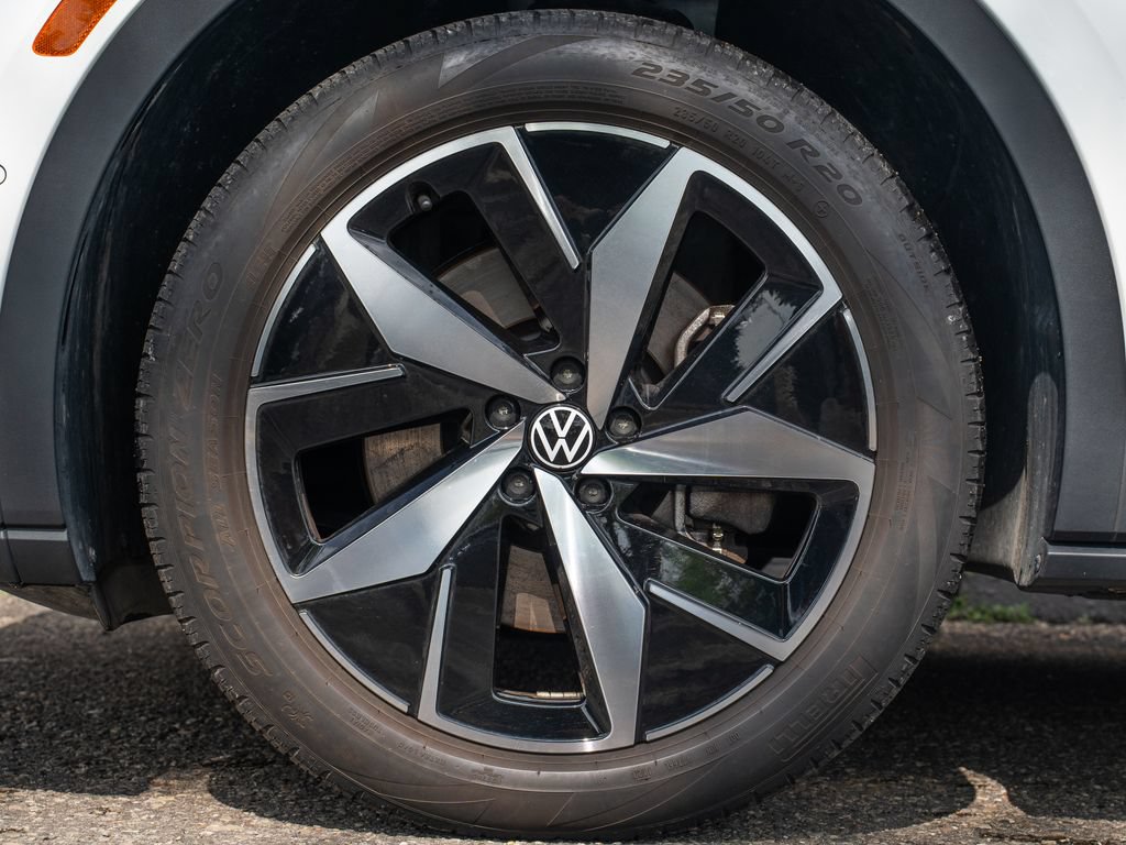 Certified 2023 Volkswagen ID.4 Pro S AWD/4WD image 12