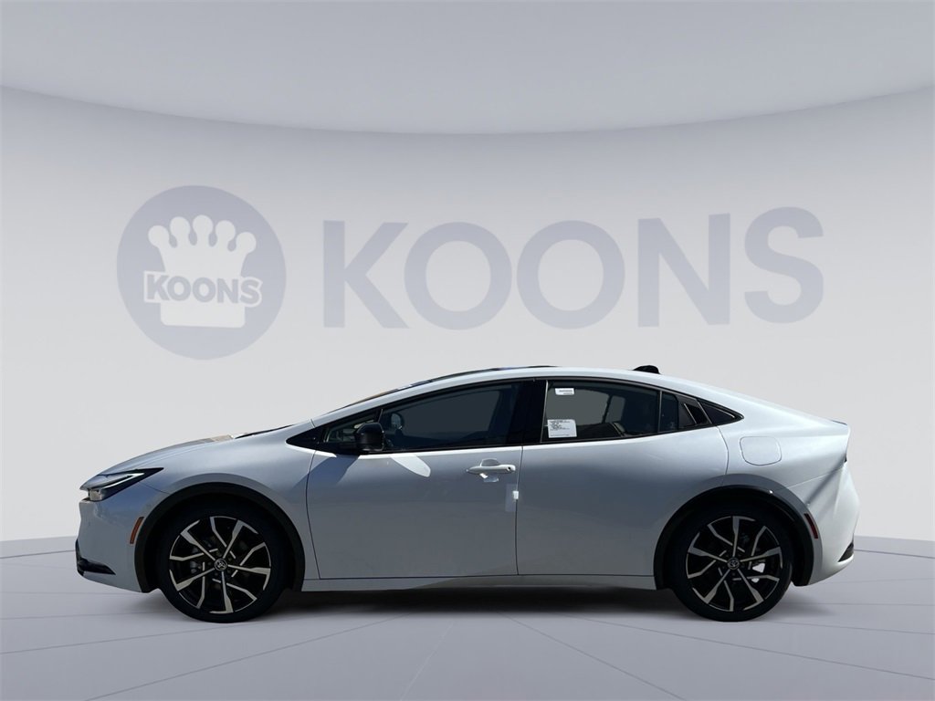 New 2026 Toyota Prius Plug-In Hybrid image 2