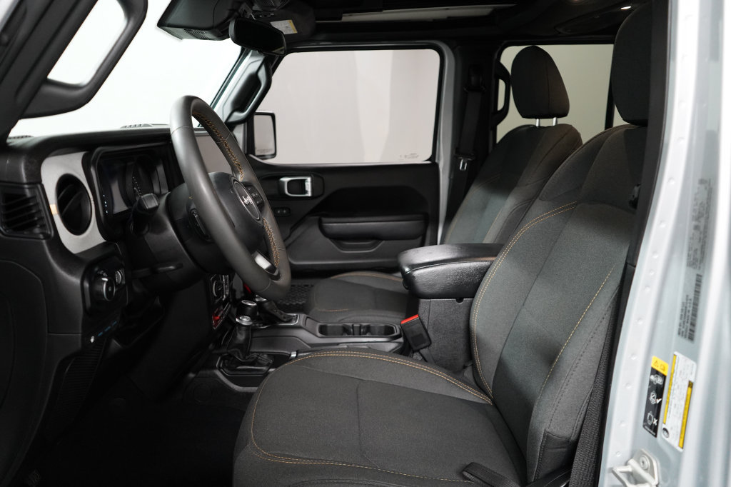 Certified 2024 Jeep Wrangler Unlimited AWD/4WD image 13