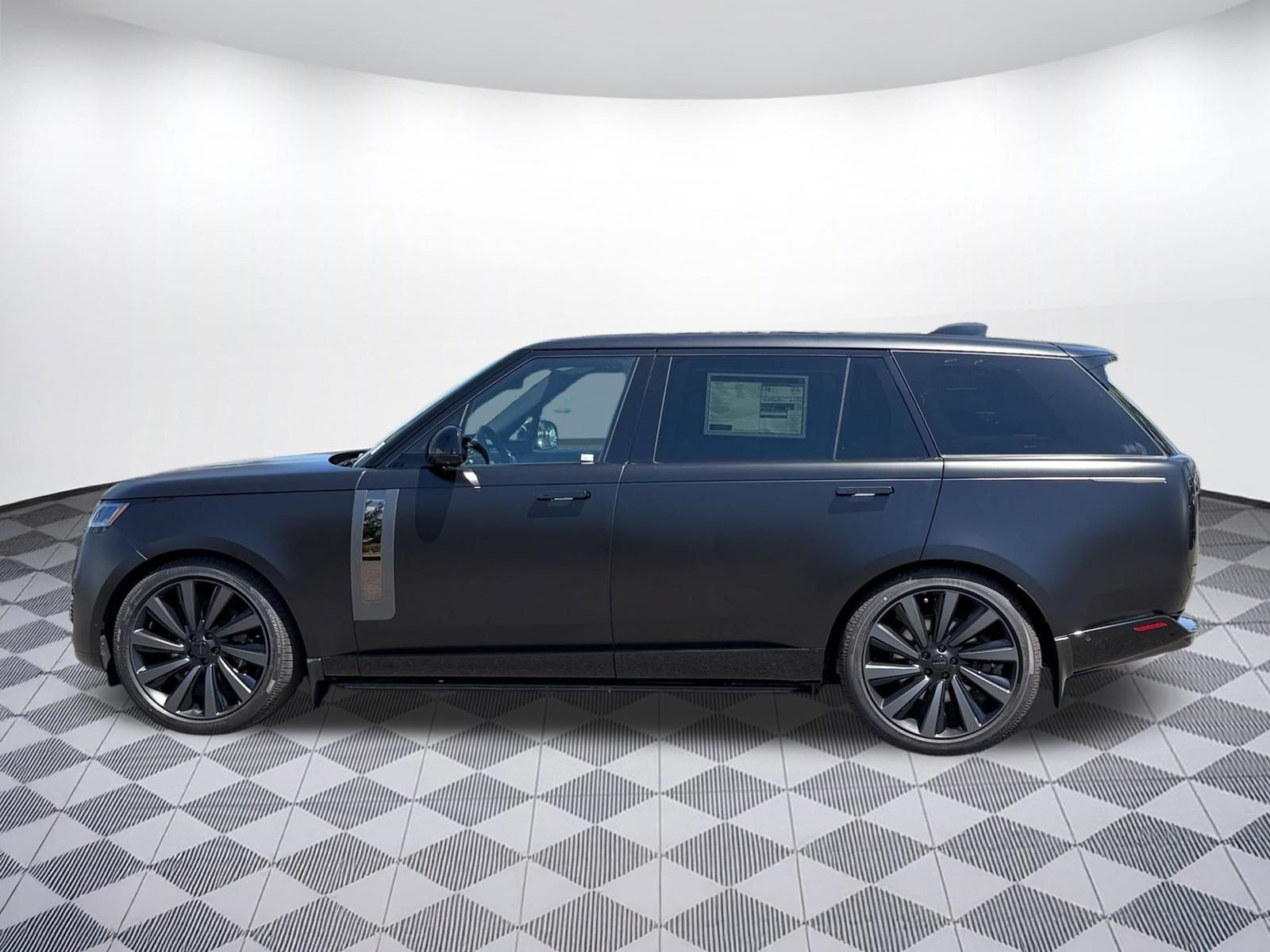 New 2026 Land Rover Range Rover SV AWD/4WD image 2