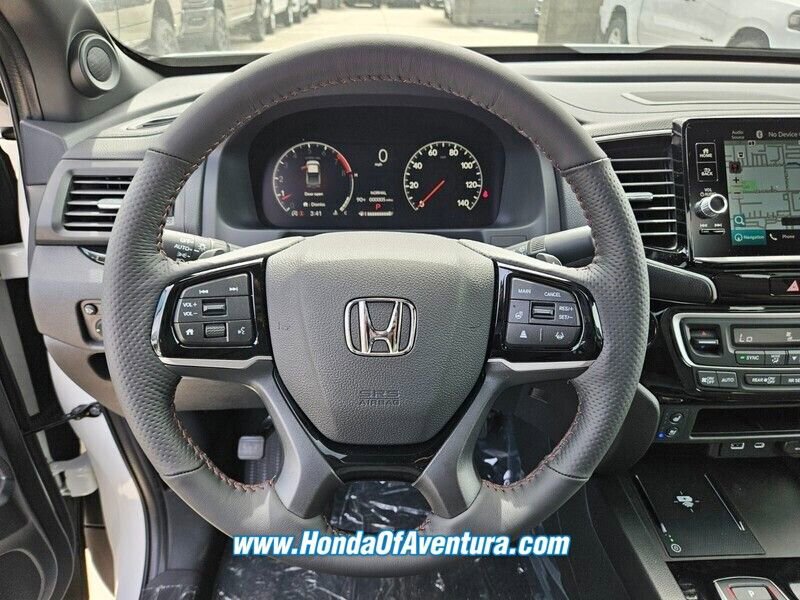New 2025 Honda Ridgeline Black Edition image 13