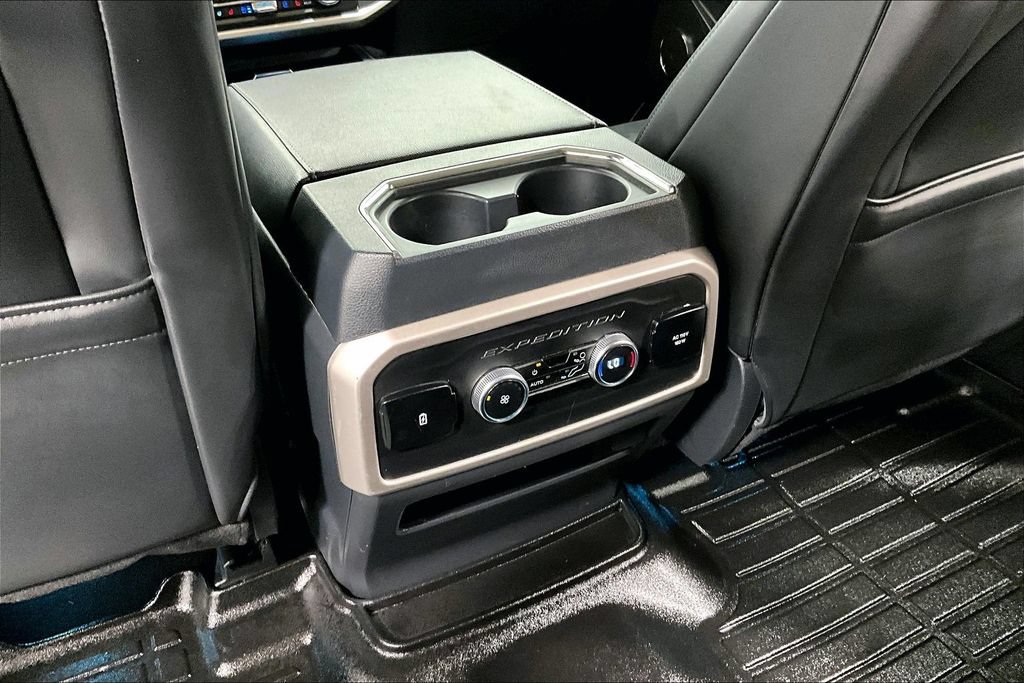 Used 2024 Ford Expedition Max XLT RWD image 30