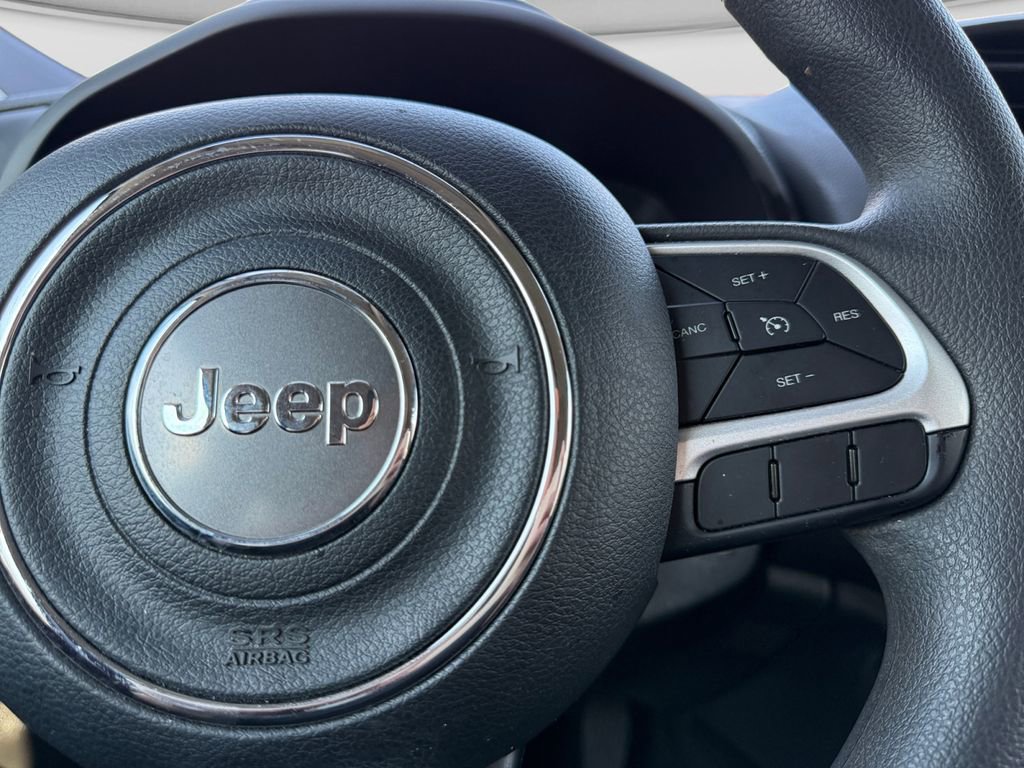 Used 2023 Jeep Renegade Latitude AWD/4WD image 26