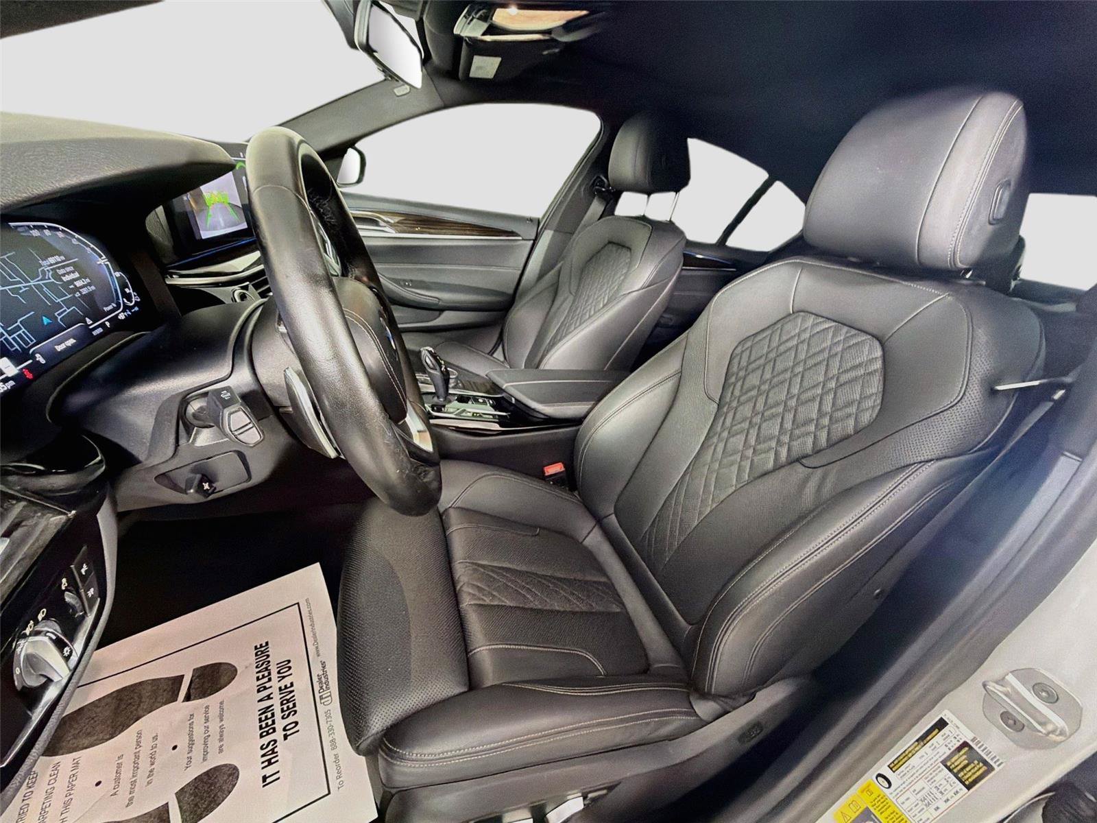Used 2021 BMW 530e w/ Convenience Package RWD image 21