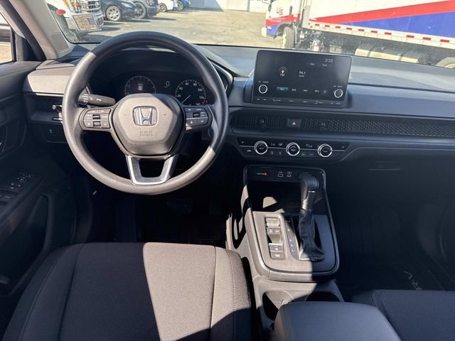 Used 2023 Honda CR-V EX image 16