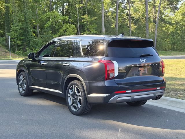 Used 2023 Hyundai Palisade Limited AWD/4WD image 3