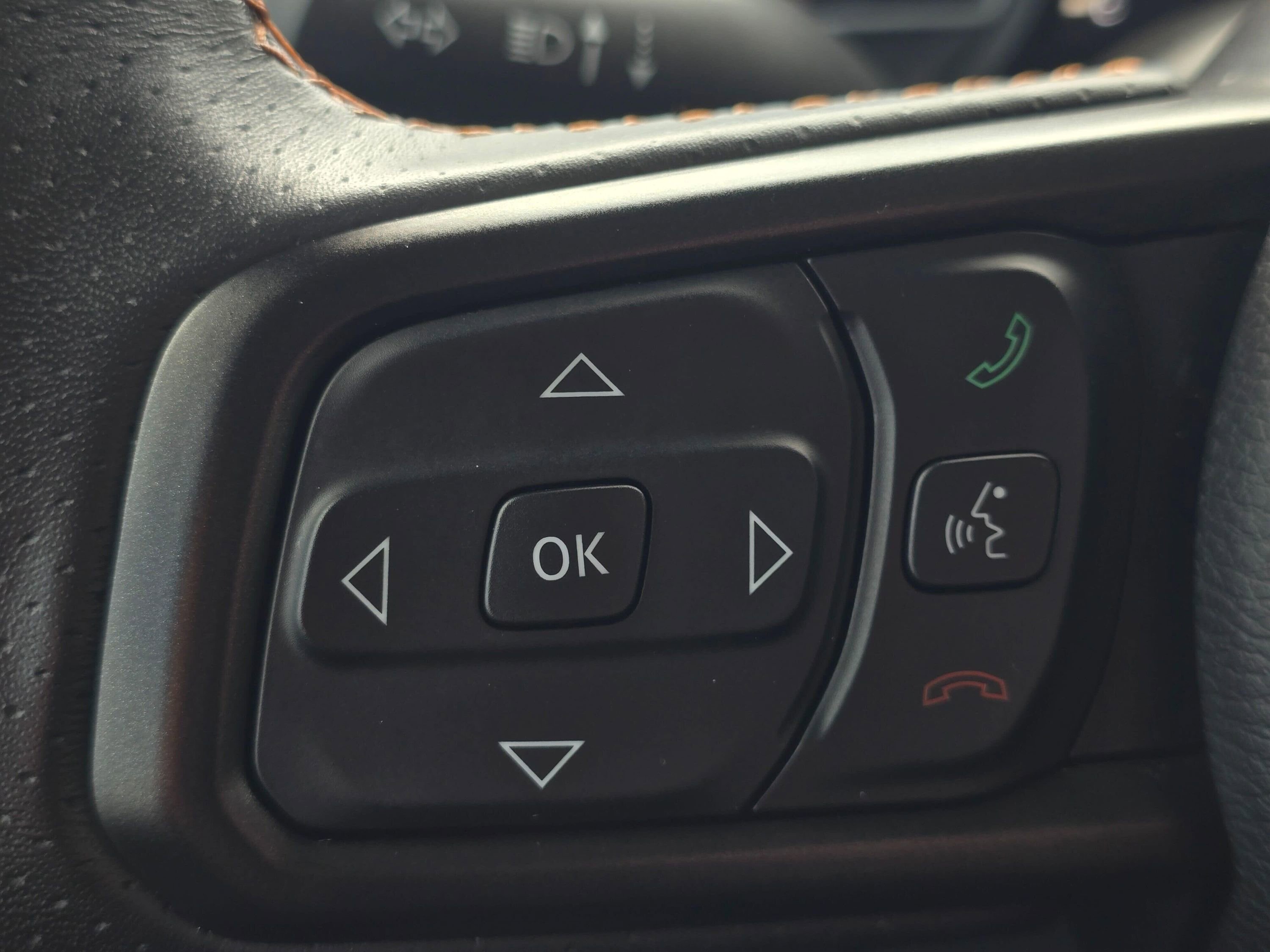 Used 2024 Jeep Gladiator Mojave w/ Convenience Group image 43