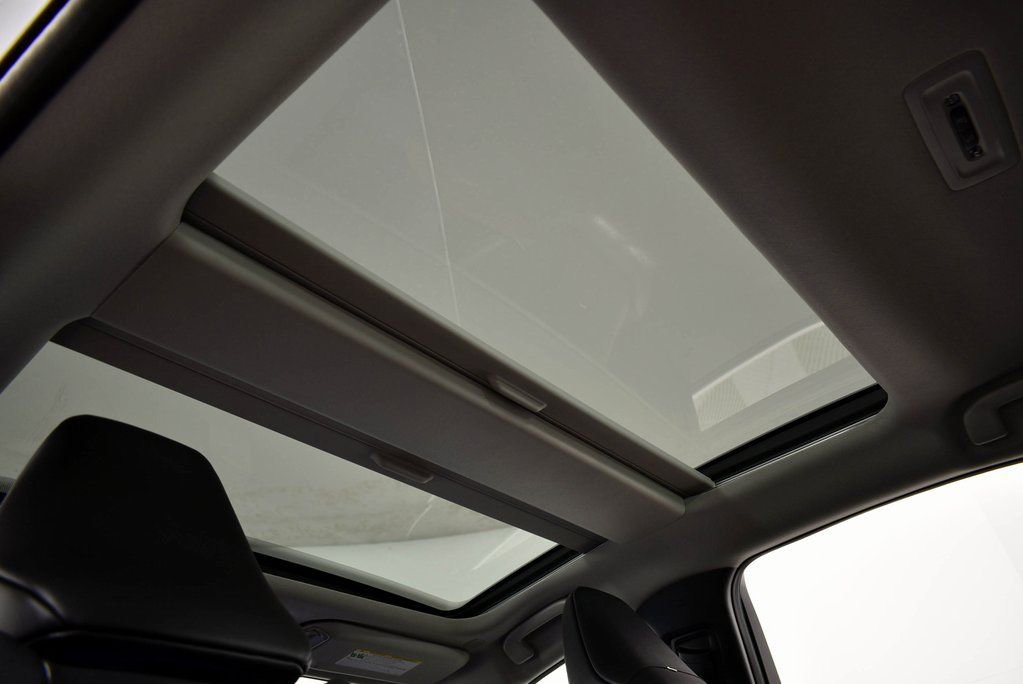 New 2026 Toyota Prius Plug-In Hybrid image 19