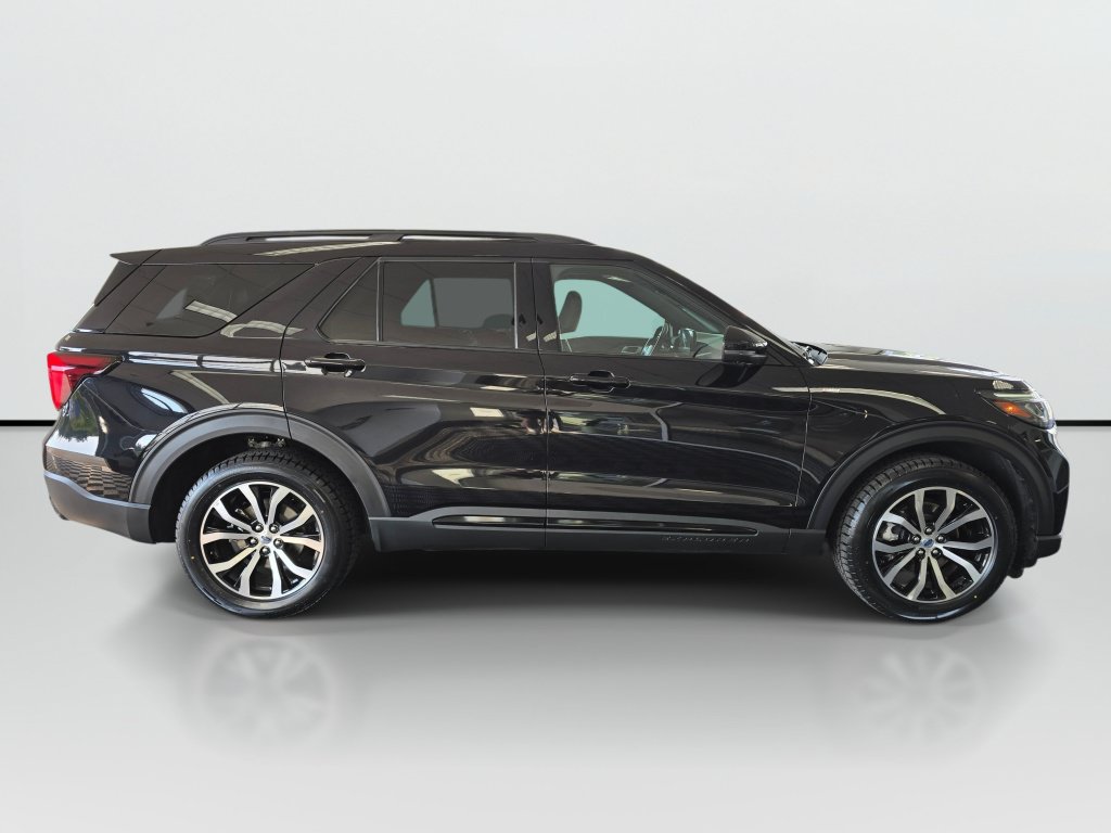 Used 2025 Ford Explorer ST-Line AWD/4WD image 6