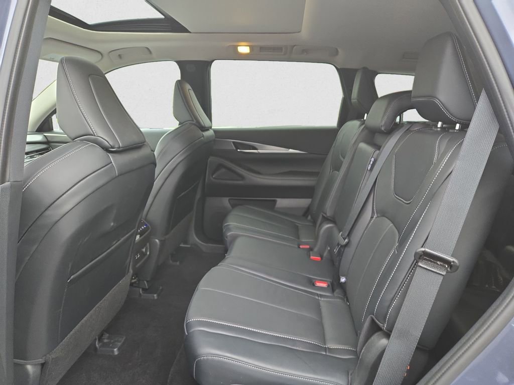 Used 2023 INFINITI QX60 Luxe image 16