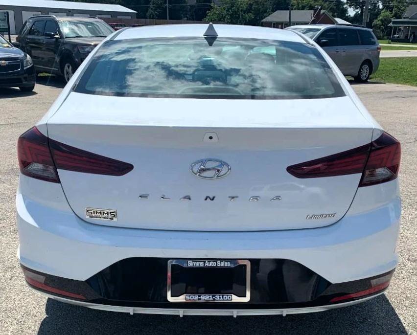 Used 2020 Hyundai Elantra Sedan FWD image 4