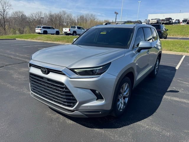 Used 2024 Toyota Grand Highlander Limited image 6