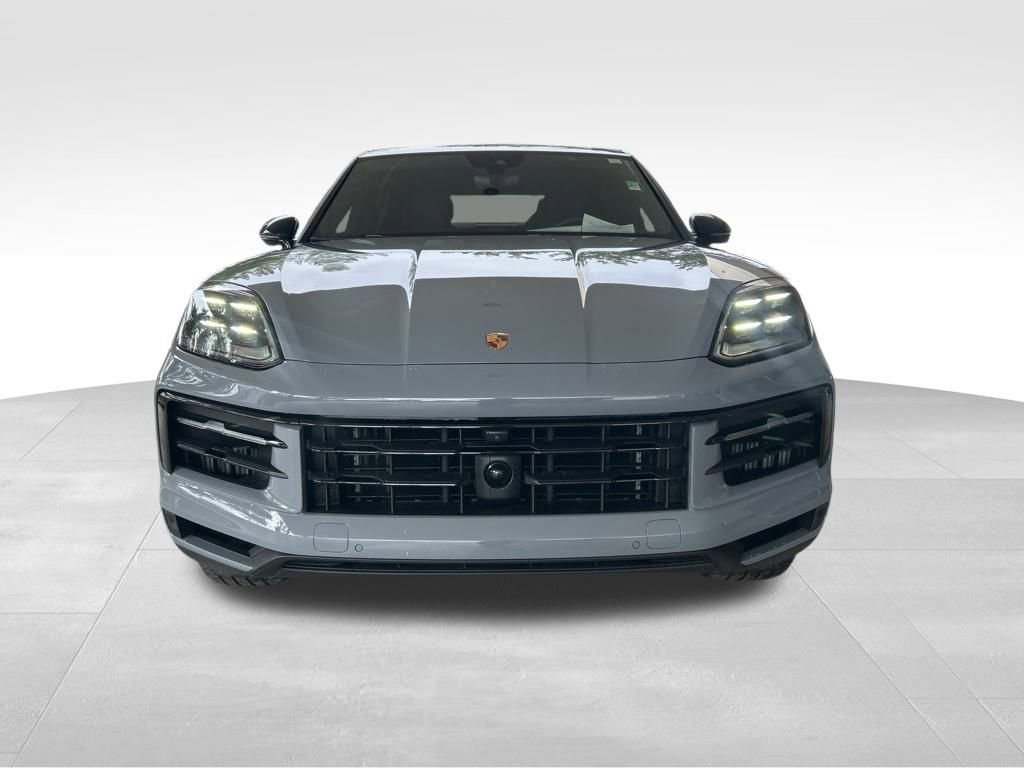 Used 2025 Porsche Cayenne S image 14