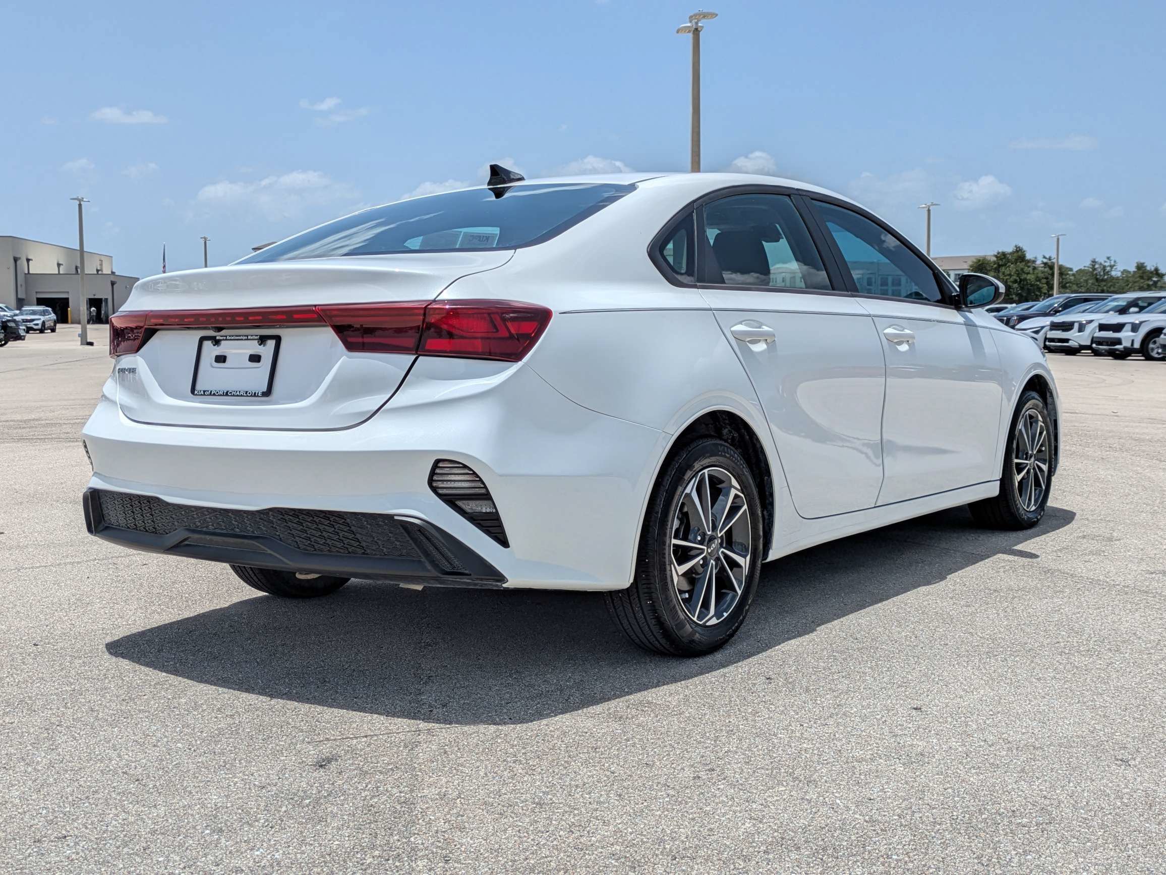 Certified 2024 Kia Forte LXS FWD image 5