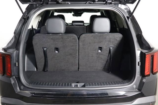 Used 2025 Kia Sorento S w/ Panoramic Sunroof Package FWD image 19