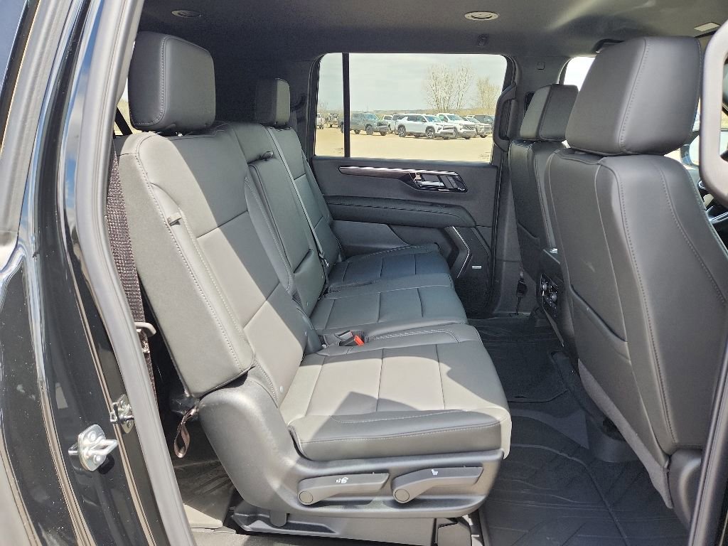 New 2026 Chevrolet Suburban LT w/ Comfort Package AWD/4WD image 53