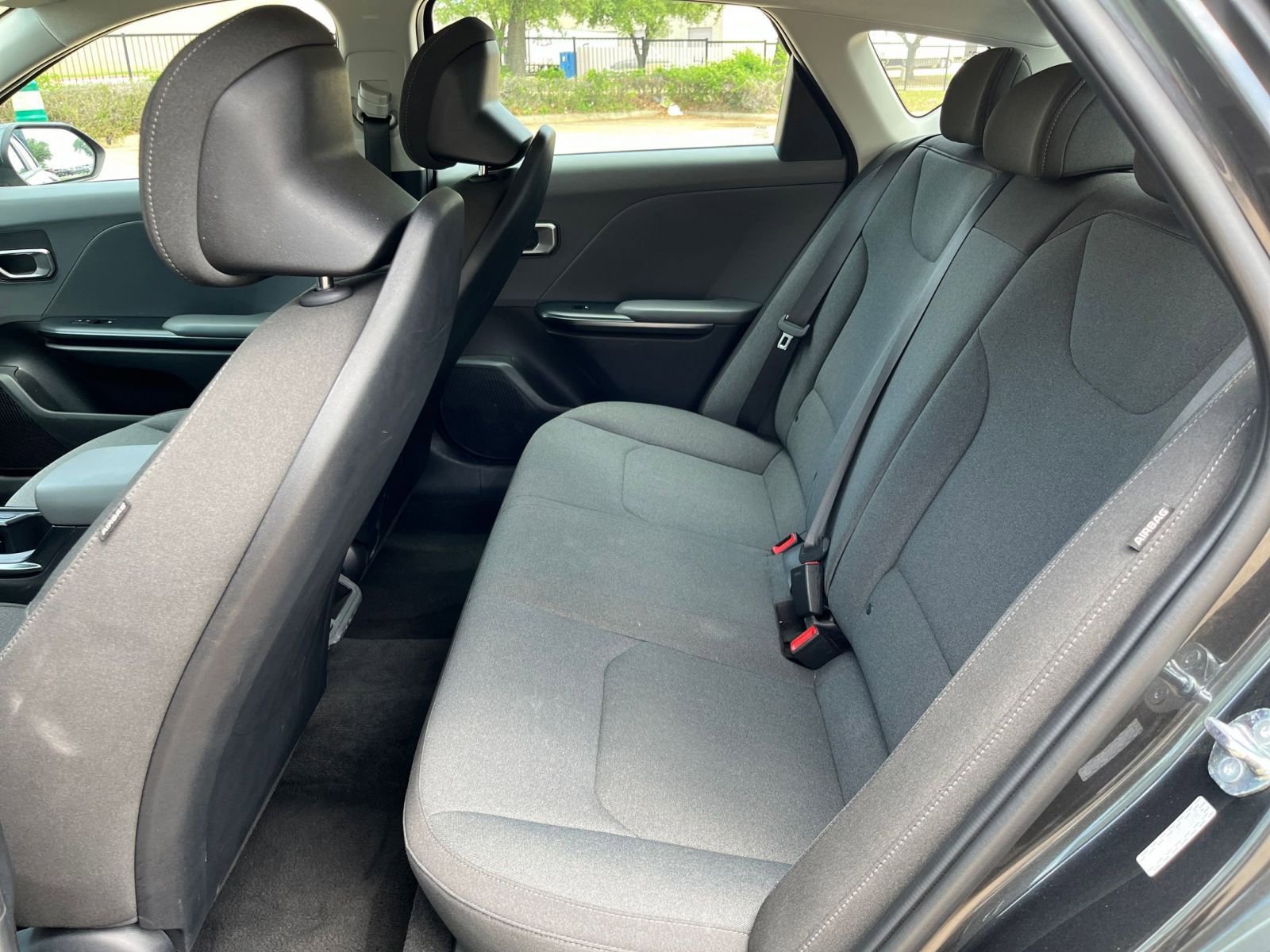 Used 2025 Kia K4 LXS image 29
