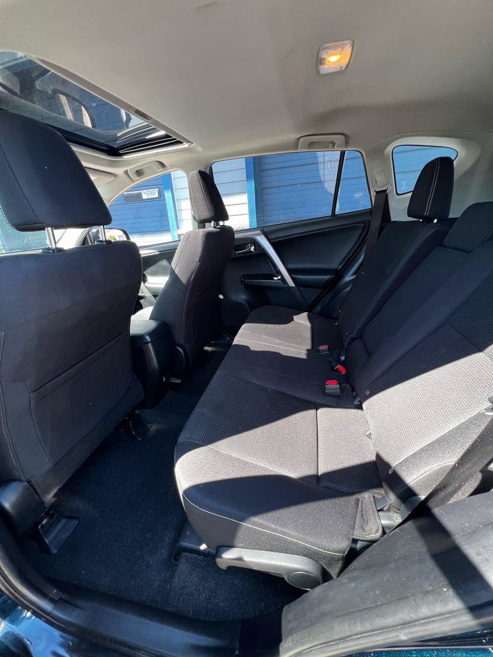 Used 2017 Toyota RAV4 XLE w/ Plus Extra Value Package AWD/4WD image 12