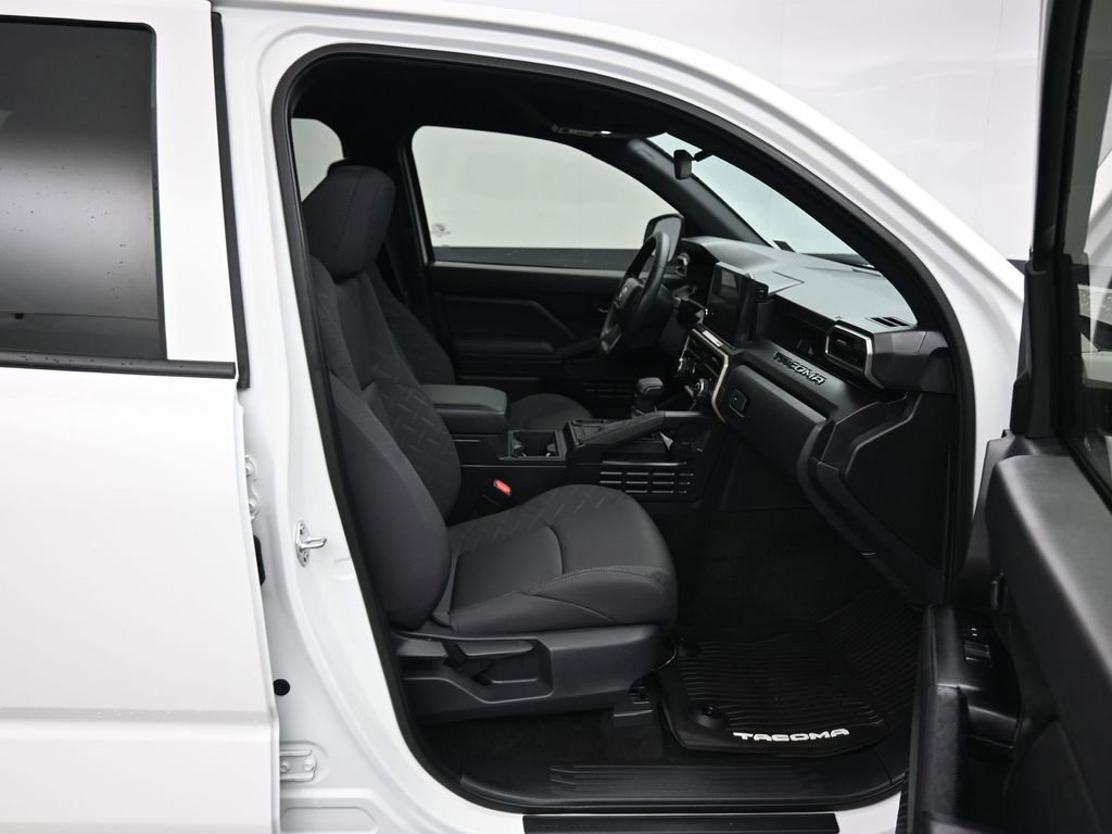 Used 2025 Toyota Tacoma SR image 44