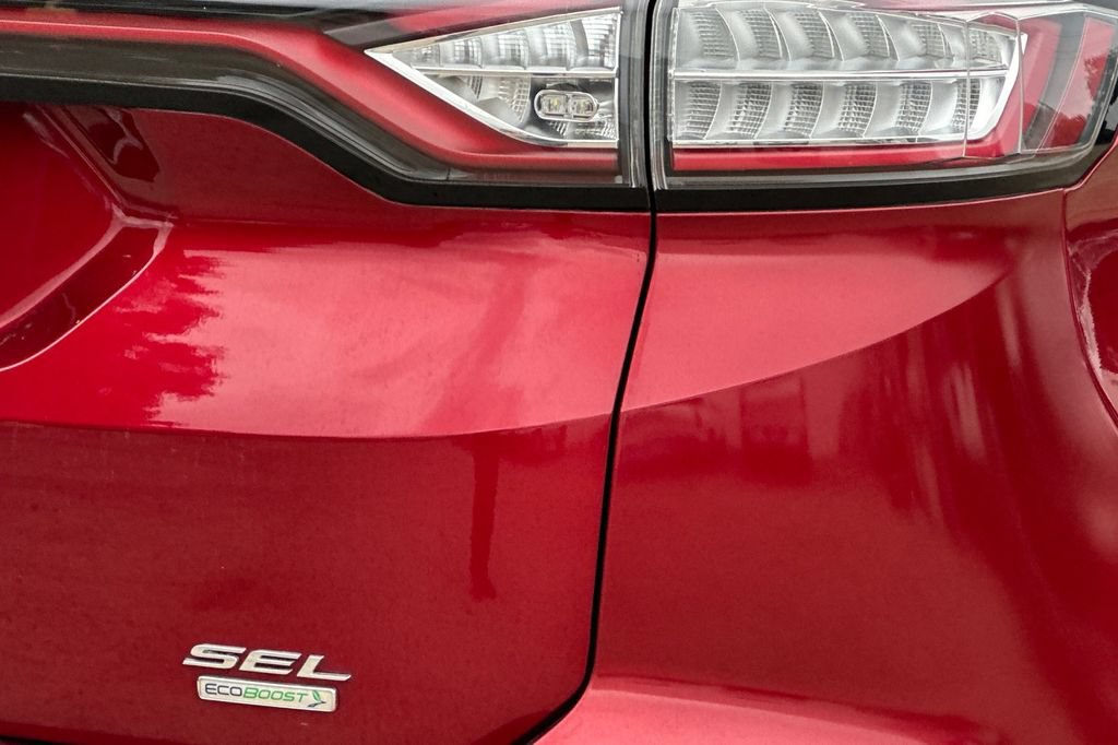 Used 2018 Ford Edge SEL w/ Equipment Group 201A FWD image 29